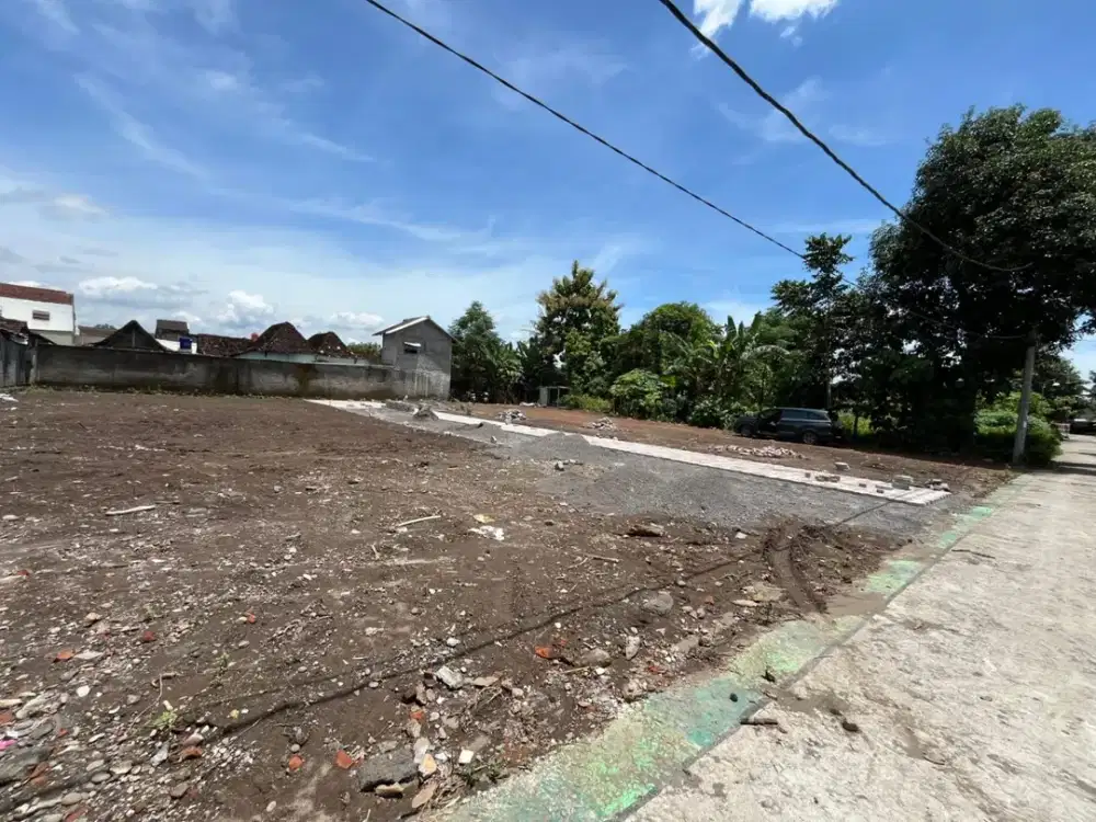 Dekat RS. Hardjolukito SHM Tanah Jogja Cocok Villa