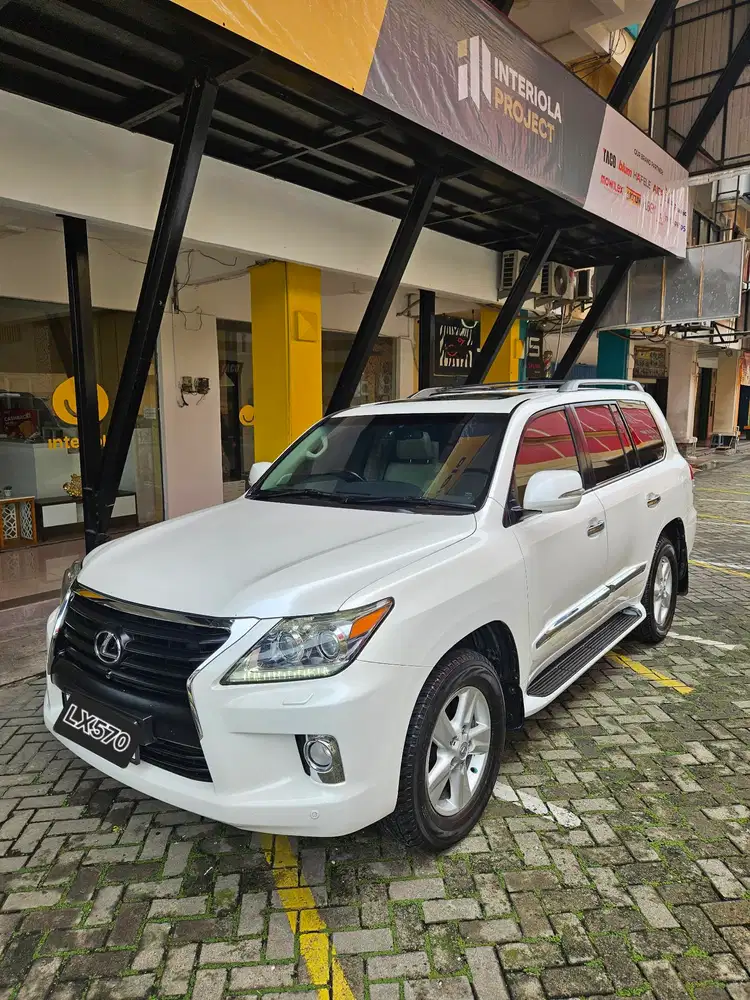 Lexus LX570 2013 Termurah Jual Butuh