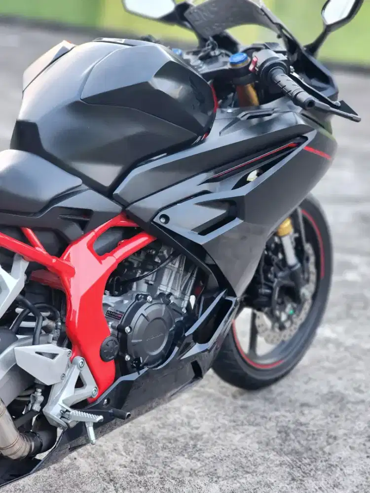 Honda CBR250RR Non ABS Black