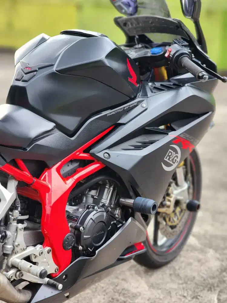 Honda CBR250RR NON ABS Black