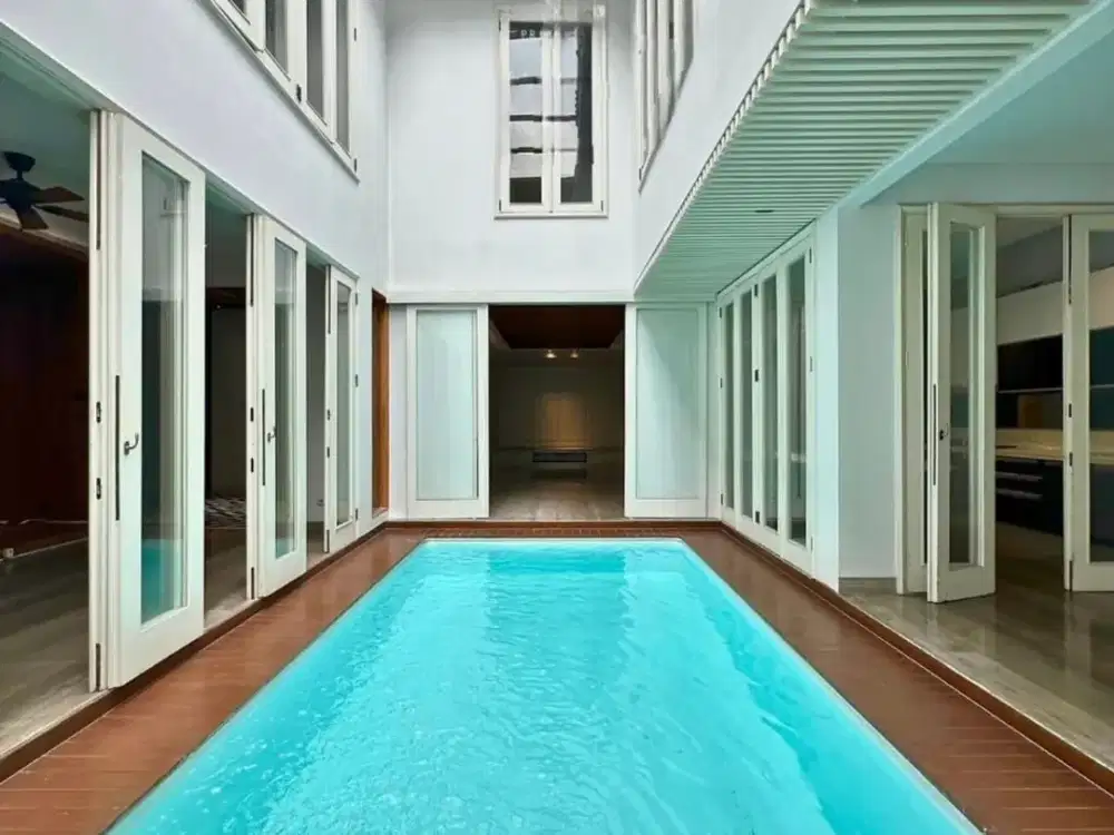 Termurah! Rumah mewah pool di Kebayoran Lama Jakarta