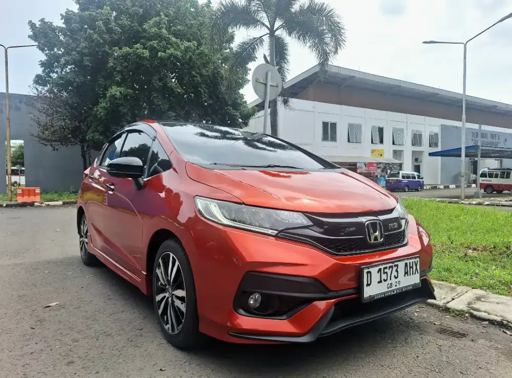 Jual cepat jazz rs at balck on top