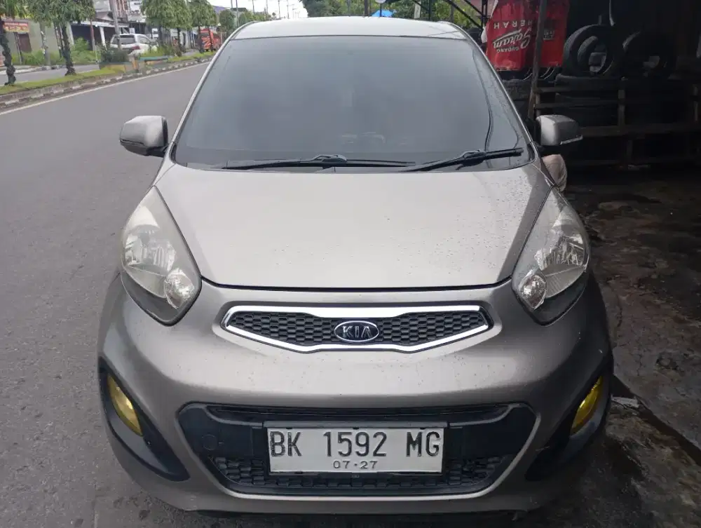 Jual picanto AT 2012
