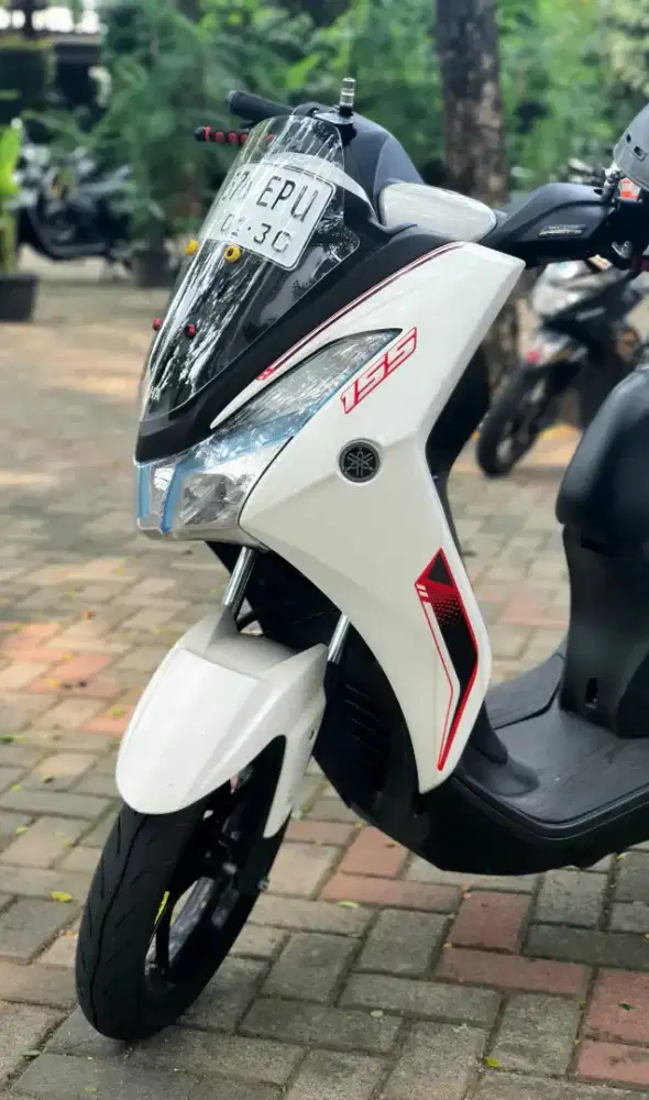 LOW KM ASLI ! Yamaha LEXI 125cc MATIC Th 2020 2021