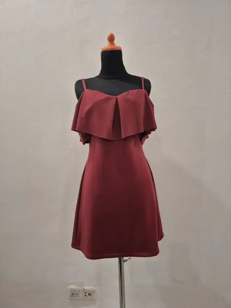 Thrifting / baju second pribadi dress merah pesta sleveless