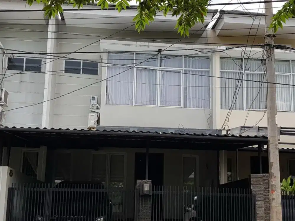 Rumah di Perumahan Cirendeu Permai Raya Depok Tangerang selatan