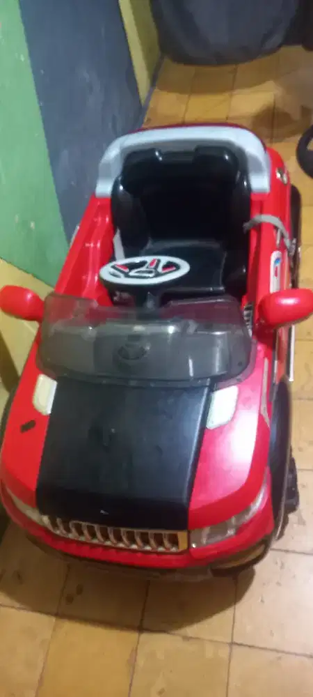 Mobil aki rusak