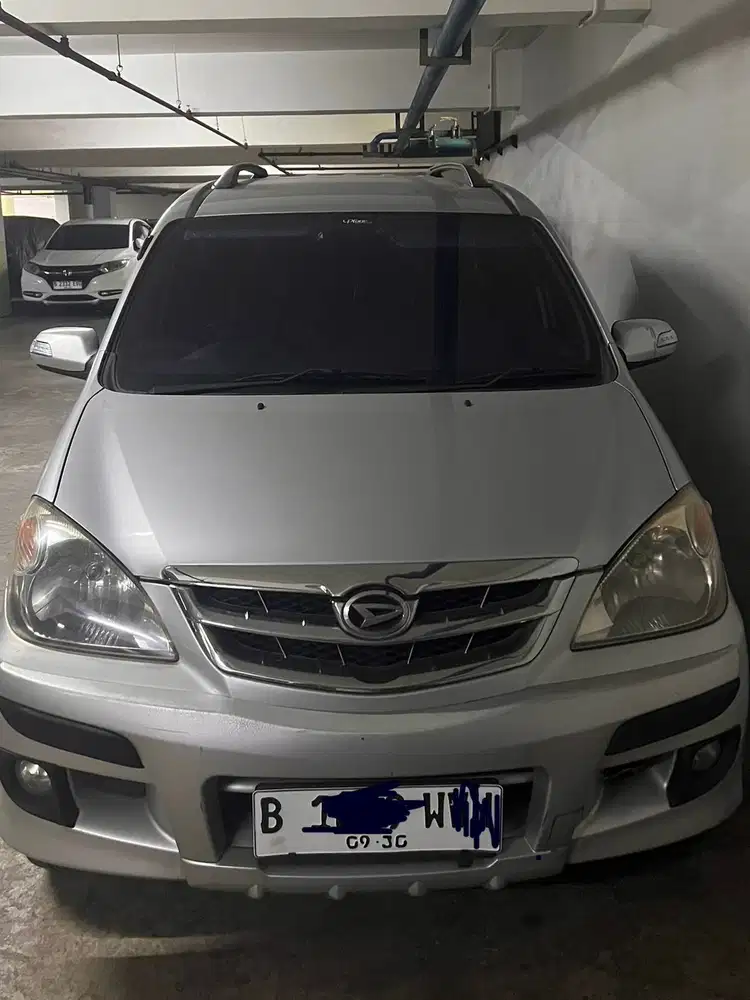 Daihatsu Xenia 2010 Bensin