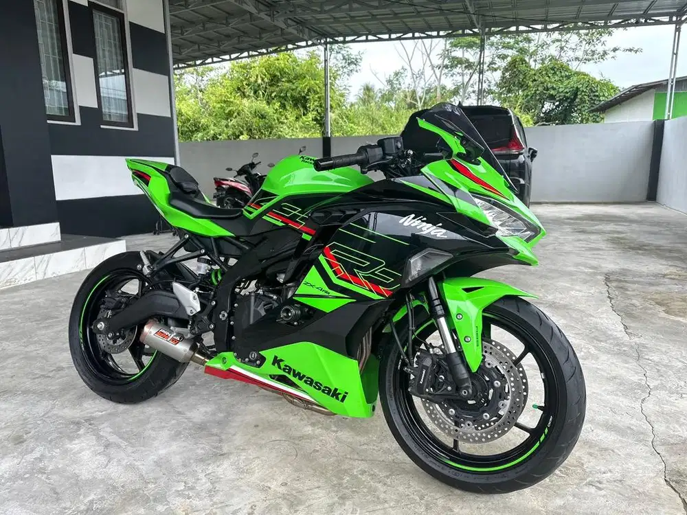 Kawasaki ZX4RR. 400 CC
