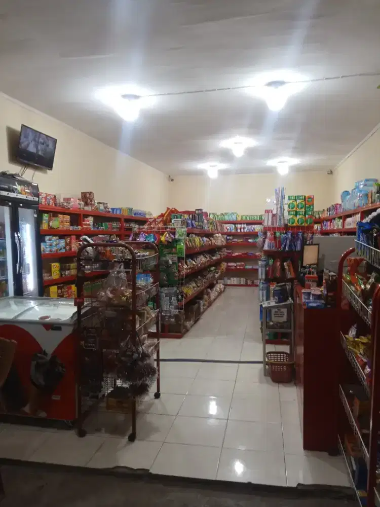 Karyawati minimarket