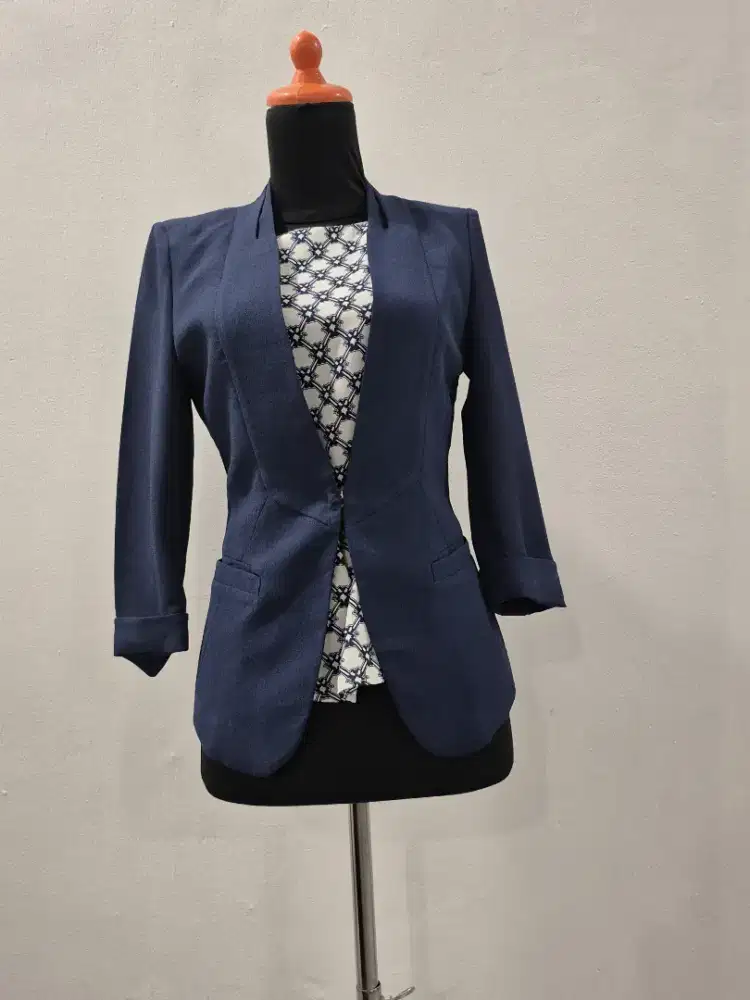 Thrifting / baju second outer / blazer navy kantor