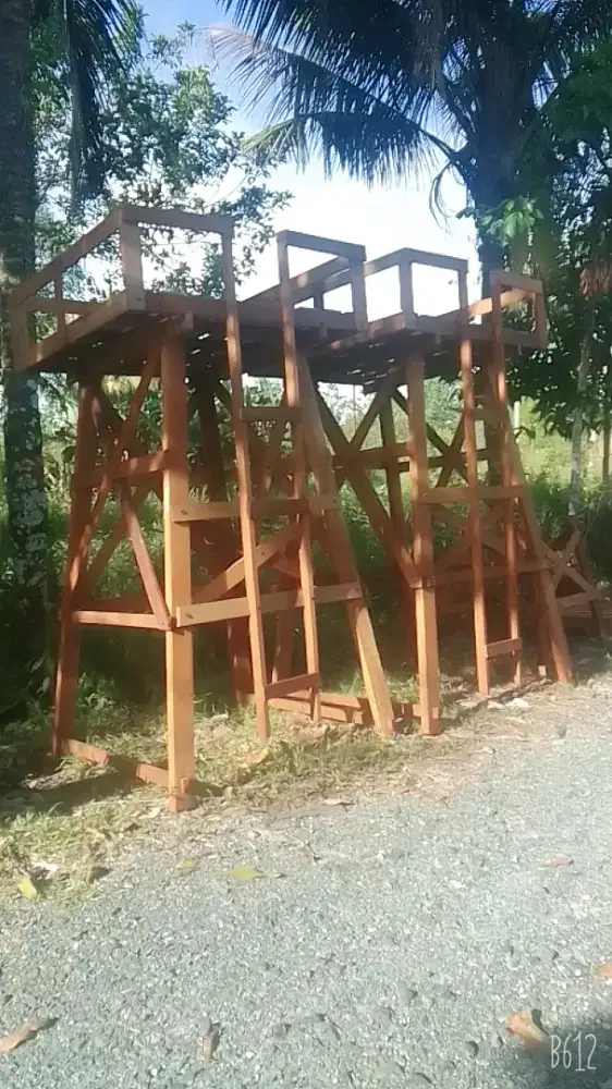 Tiang tandon menara ulin