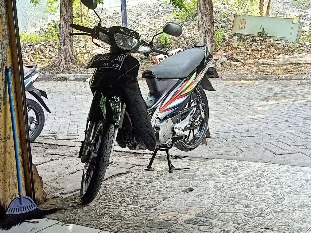 Suzuki shogun 110r 2003