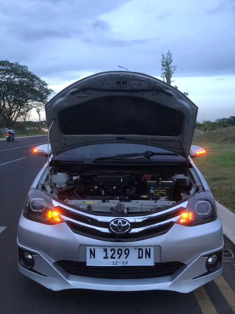 Toyota Etios Valco 2014 Bensin