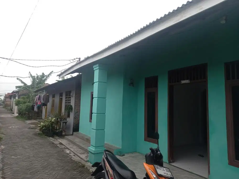 Dijual cepat 1 Unit rumah huni sudah padat penduduk Harga 180 jt