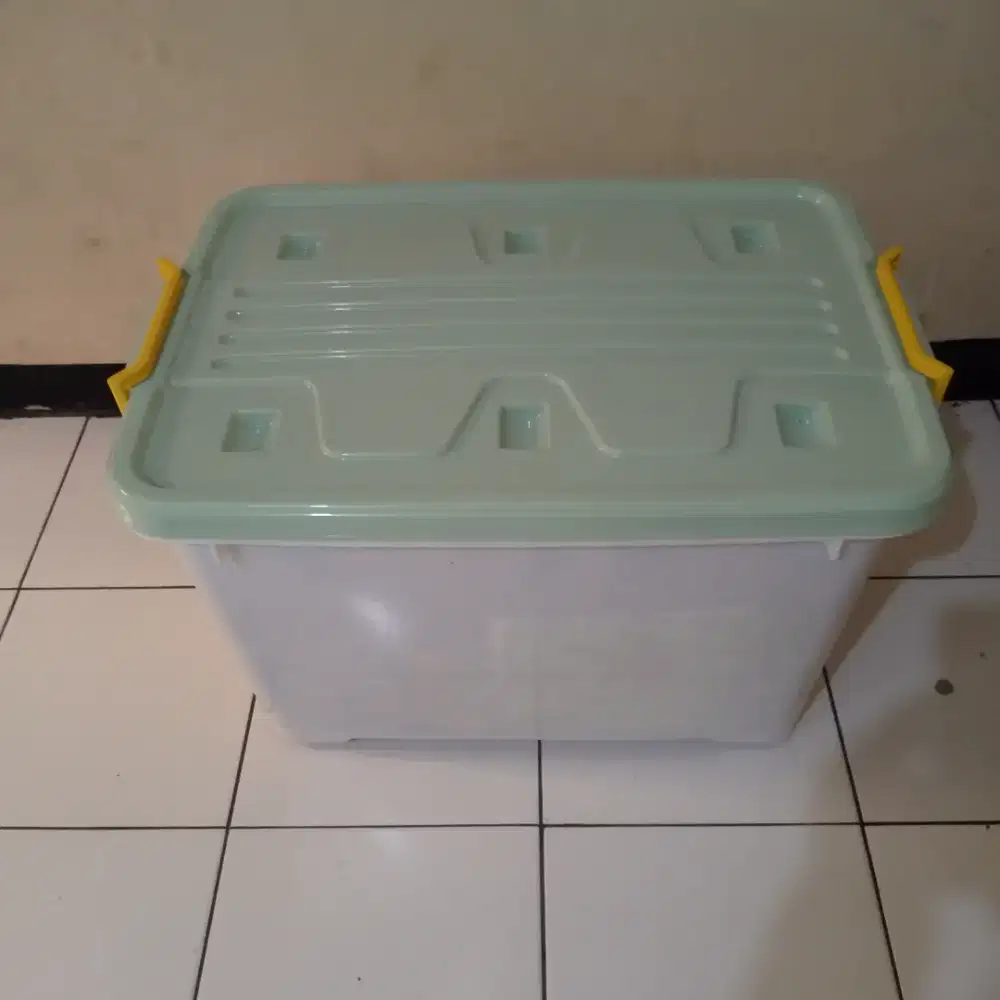 Box Container 82L Baru.nego