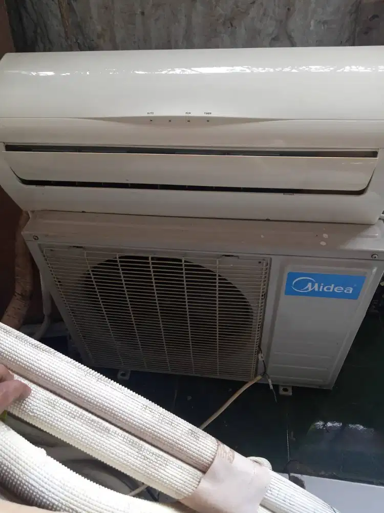 Dijual AC 1 PK MIDEA Freon R410