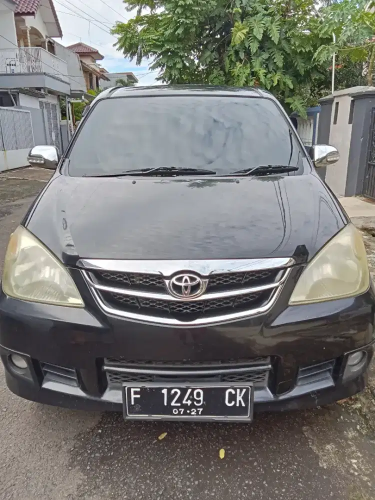 Toyota Avanza 2010 Bensin
