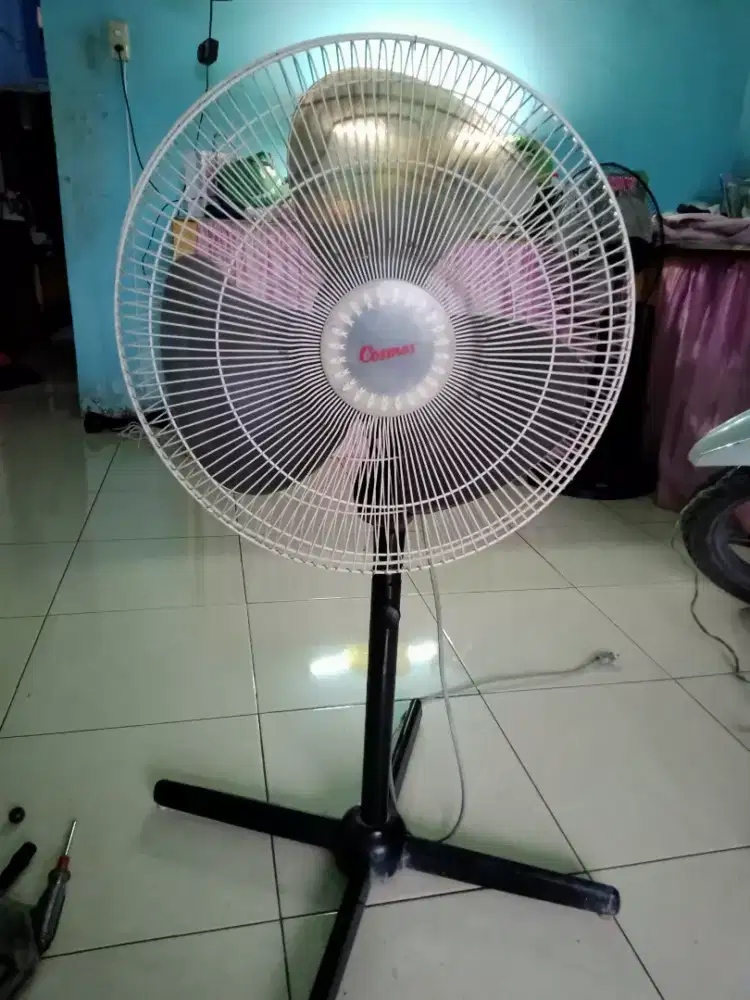 Kipas angin cosmos second 16 inchi
