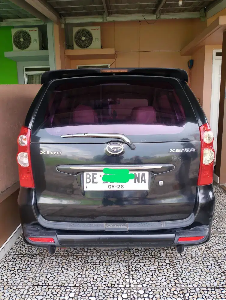 Dijual Xenia Sporty Xi VVT-i 1.300 CC Warna Hitam,Tahun 2006,,bisa neg