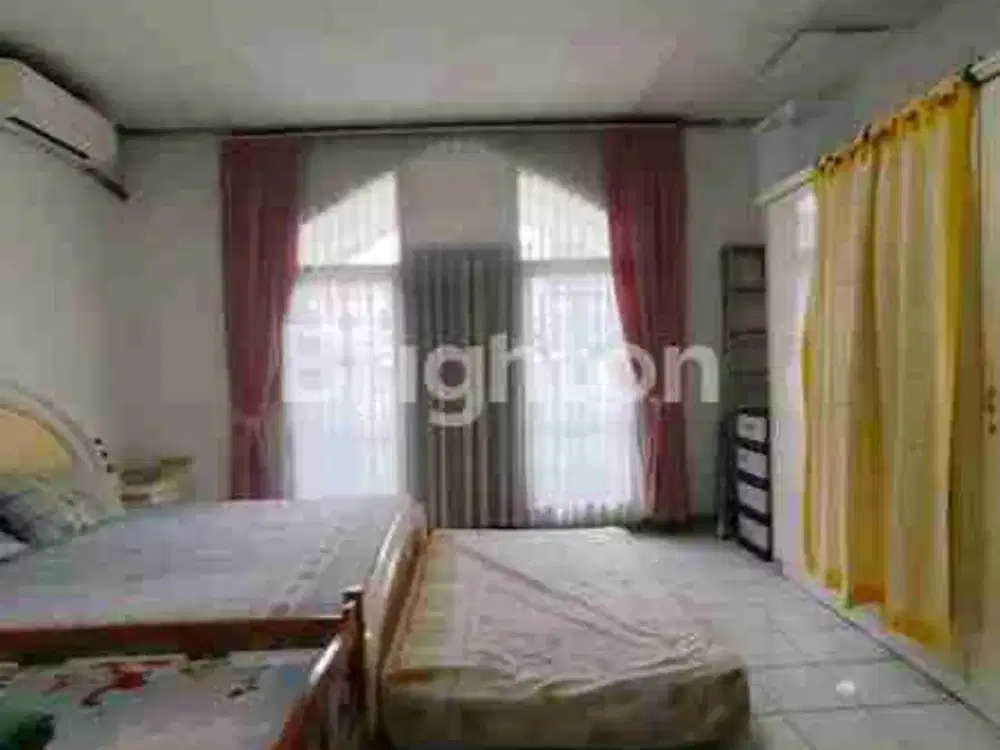 rumah 3 lantai di duri kepa dekat taman ratu