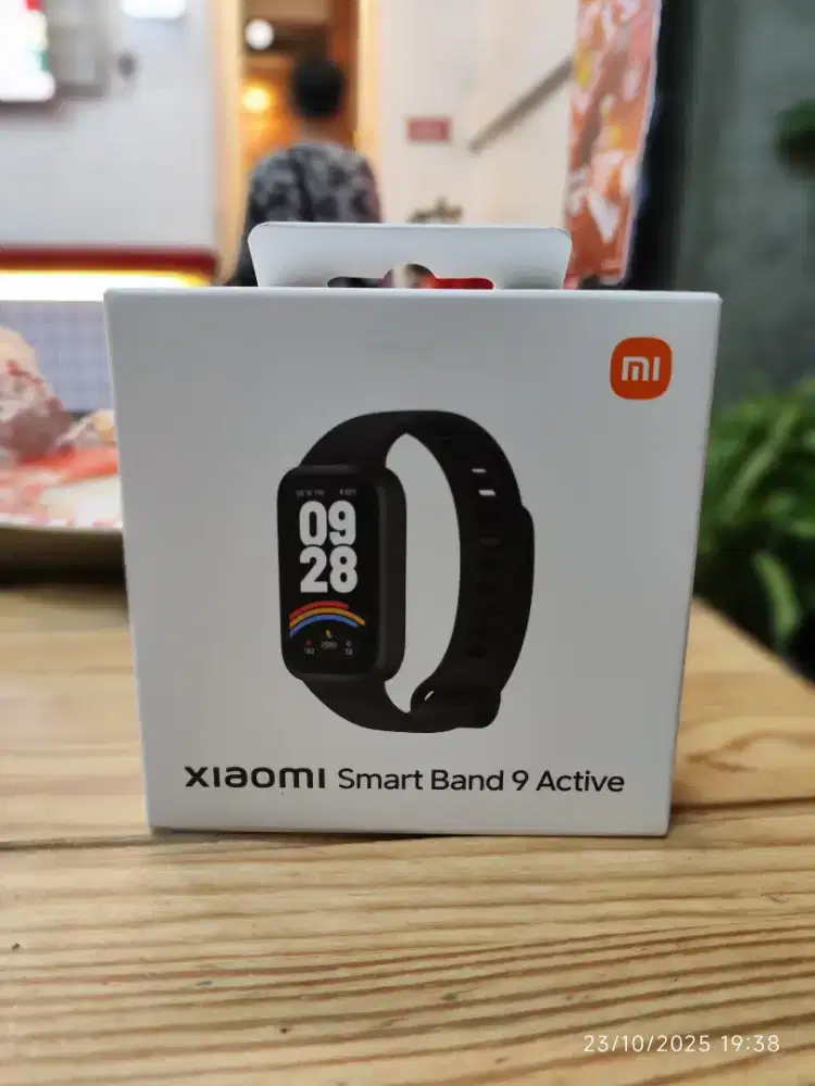 Xiaomi Smart Band 9 Active Jam Pintar