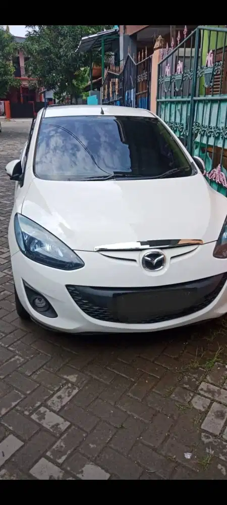 Mazda 2 2012 h/b type sport manual low kilometer