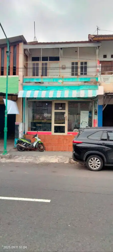 Ruang Usaha / Ruko Disewakan, tempat strategis