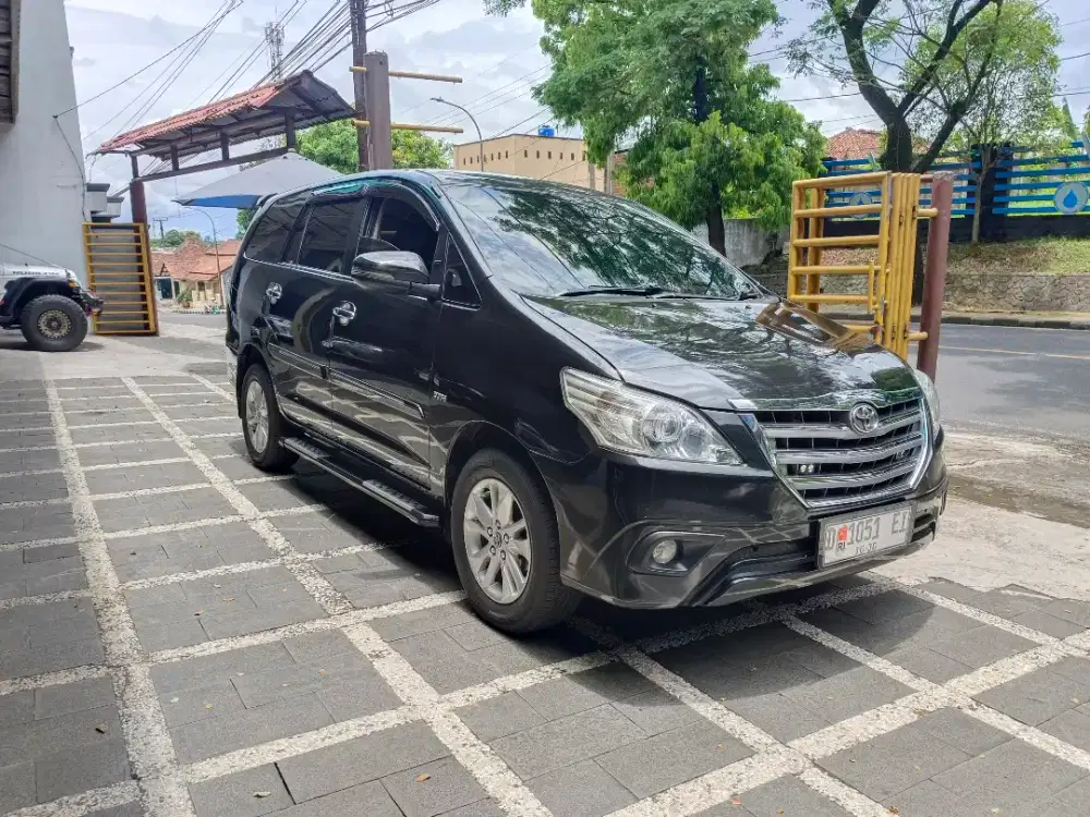 Bismillah numpang jual innova G 2005.UP.grade.2015.no.D.st dari tgn.