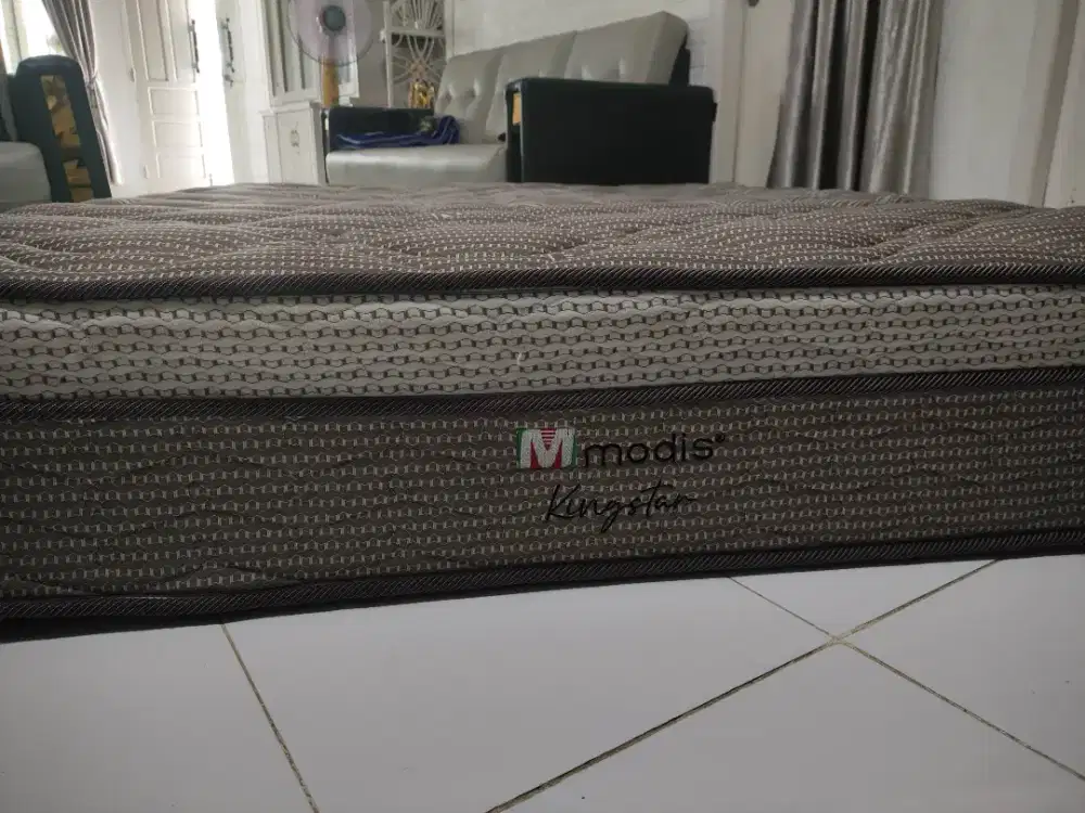 Kasur modis 5 kaki kyak baru + dipan saja