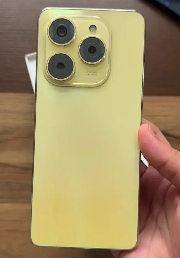 Tecno spark 20 pro 8/256 fullset mulus 100%