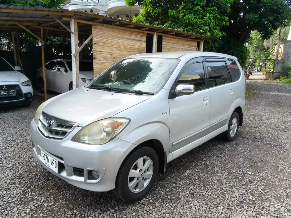 TOYOTA AVANZA G AUTOMATIC 2010