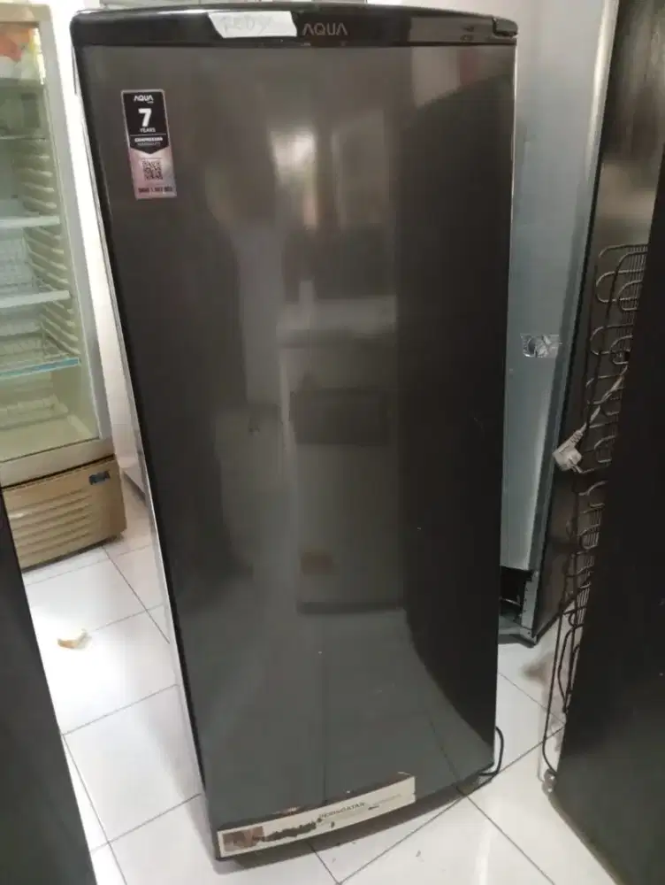 Freezer Rak Aqua 6 rak
