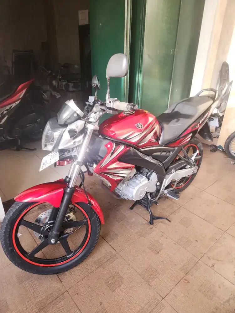 Vixion 3c1 lampu diamond 2015 mulus nyezzz gbm