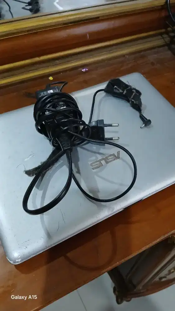 Dijual Laptop Asus Eee PC 1215P
