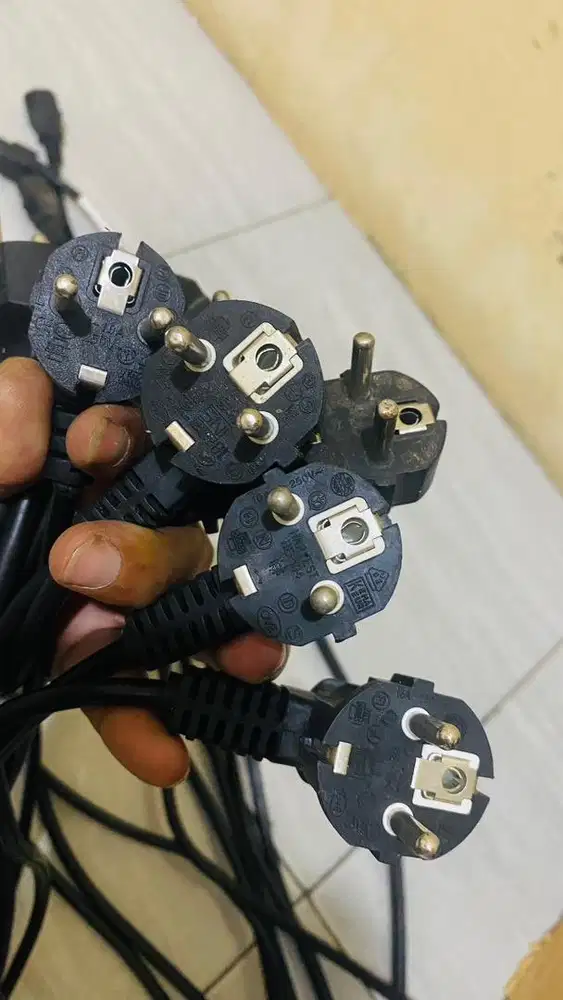 kabel ac bekas bagus