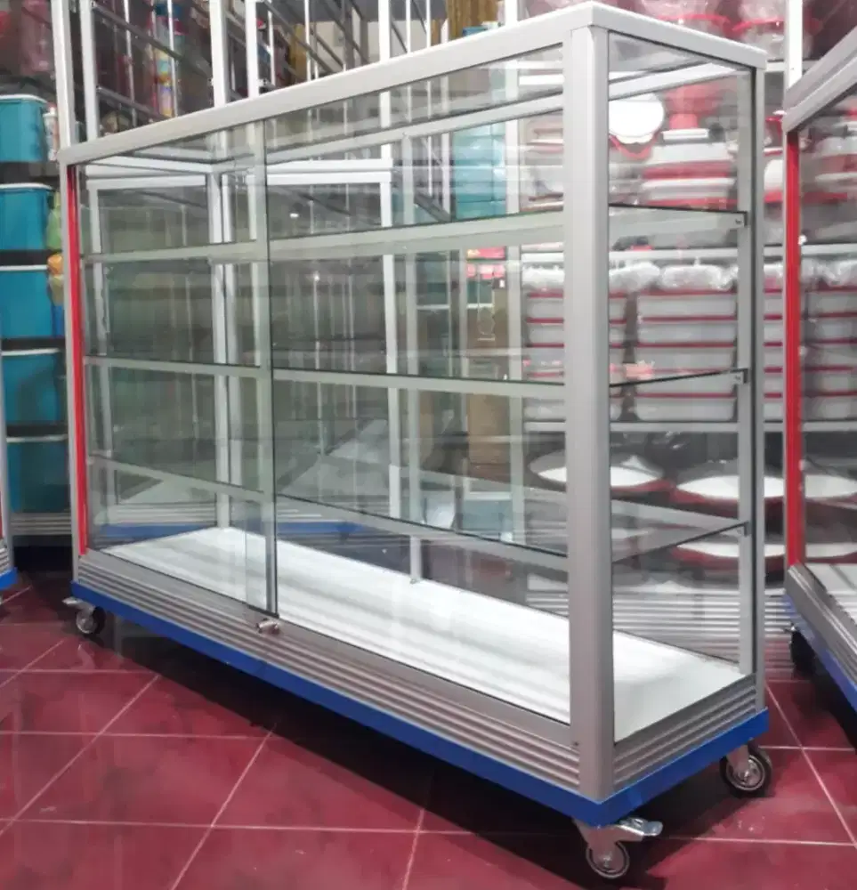 Etalase Ukuran 1,5Mx1M PAKE RODA BESAR