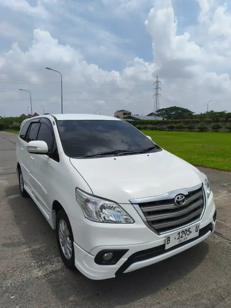 Kijang innova G Lux