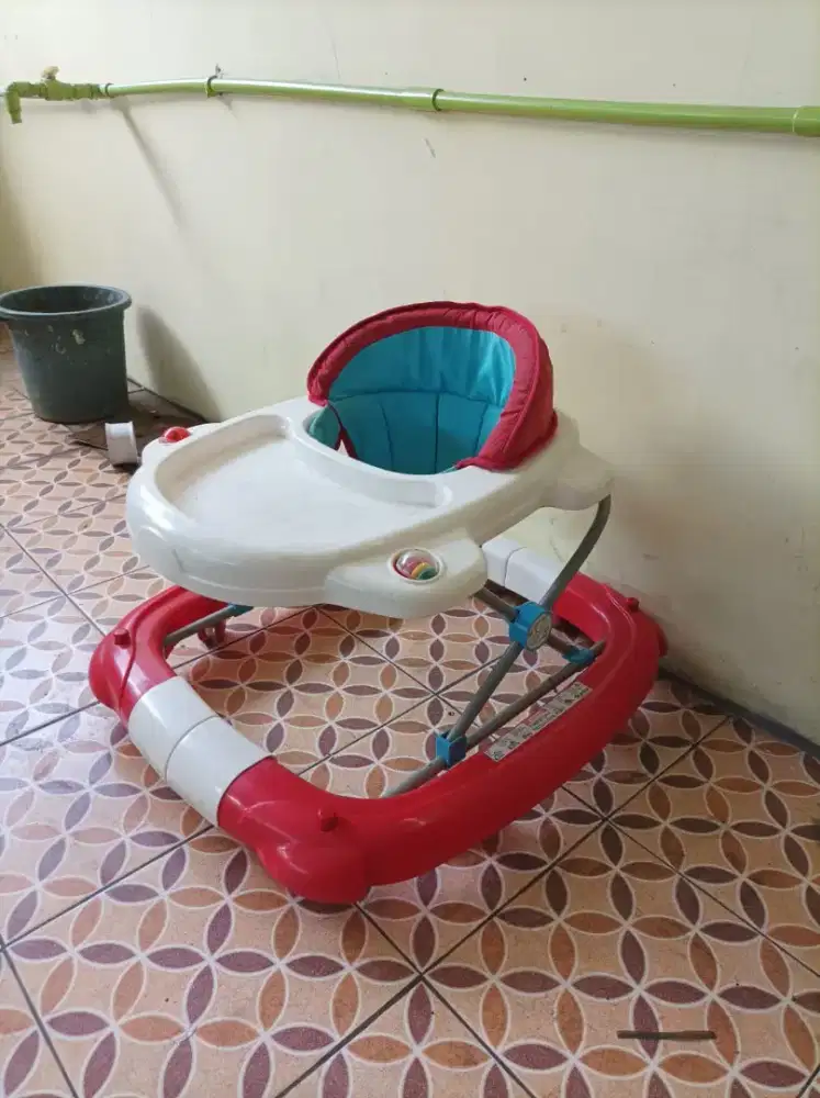 Babywalker babydoes