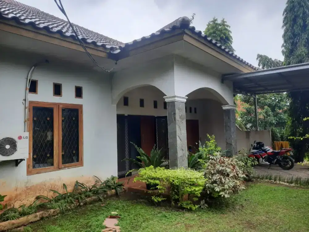 Rumah besar mewah, asri, terawat, dijual murah