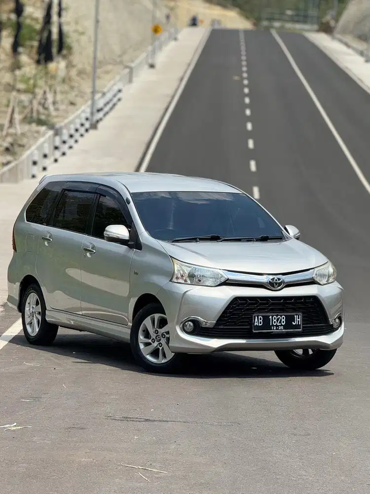 (DP 10JT) VELOZ 1.3 MT 2015 SILVER