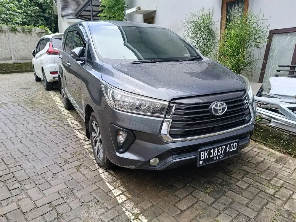 Kijang Innova 2.4 G Diesel MT 2022