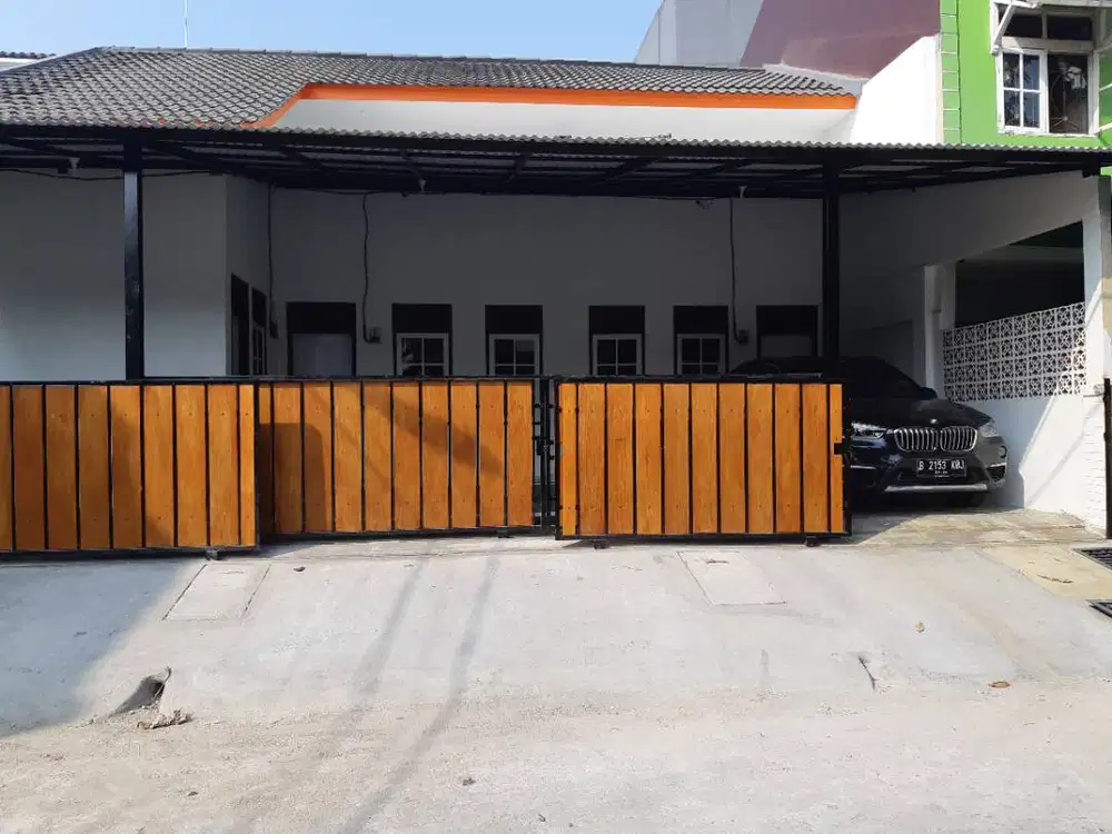 Kost di dlm Perumahan dkt Pakuwon Mall Bekasi dgn KM dlm air panas