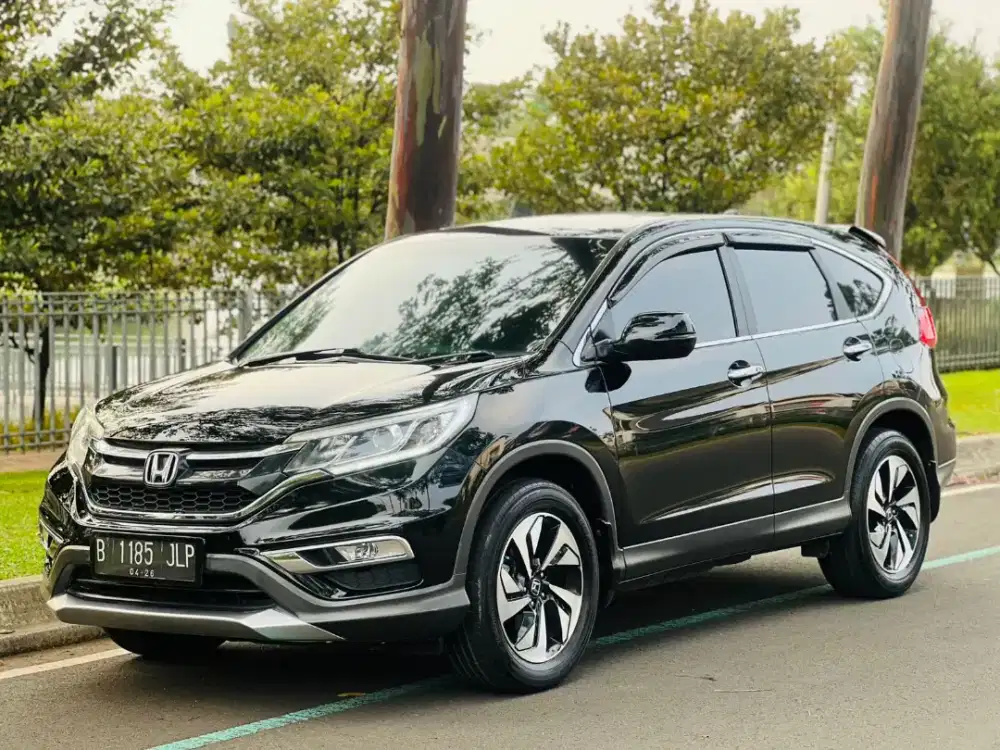 Honda CR-V 2.4 Prestige Audio Fender Sunroft Powerbackdoor 2016 /2017