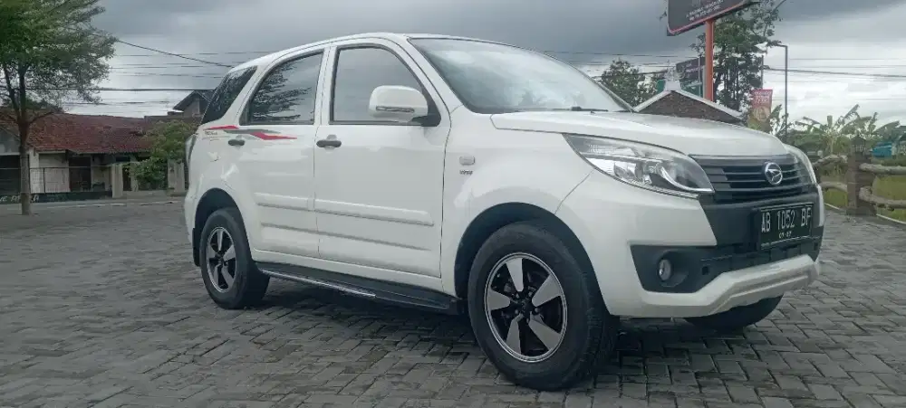 Terios Up R 2017 AB tangan 1