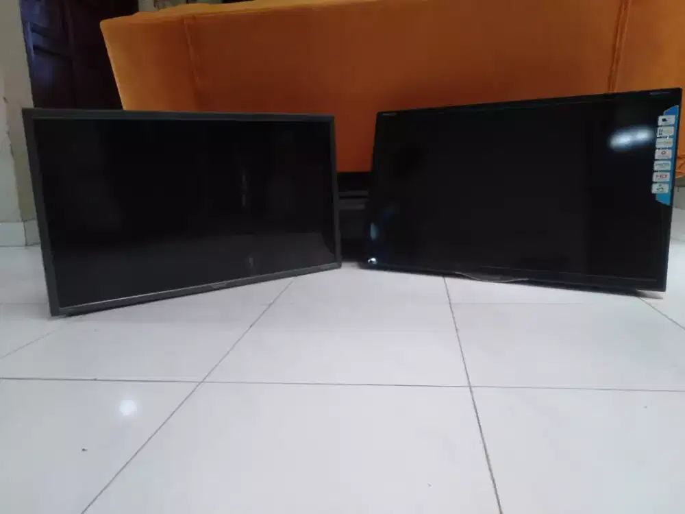 led Sharp dan Polytron 32vinch