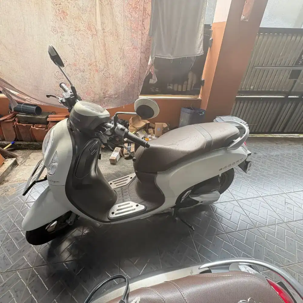 Scoopy Prestige 2022