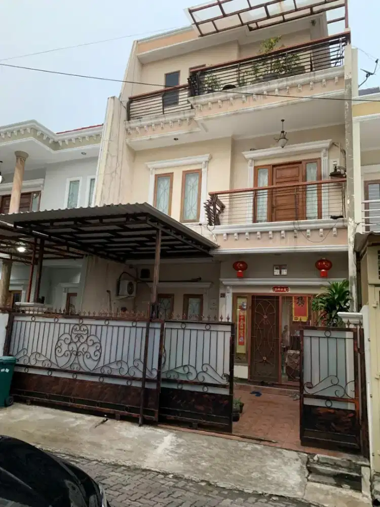 Rumah di Danau Indah Sunter Jakarta Utara