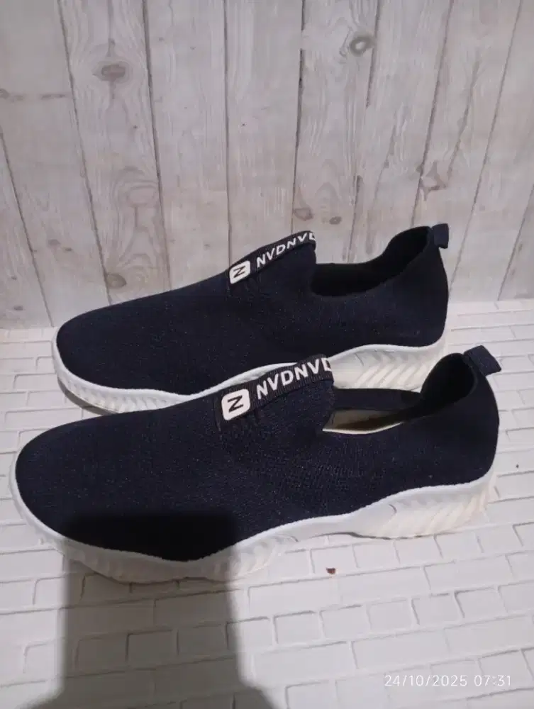 Sepatu pria nvd