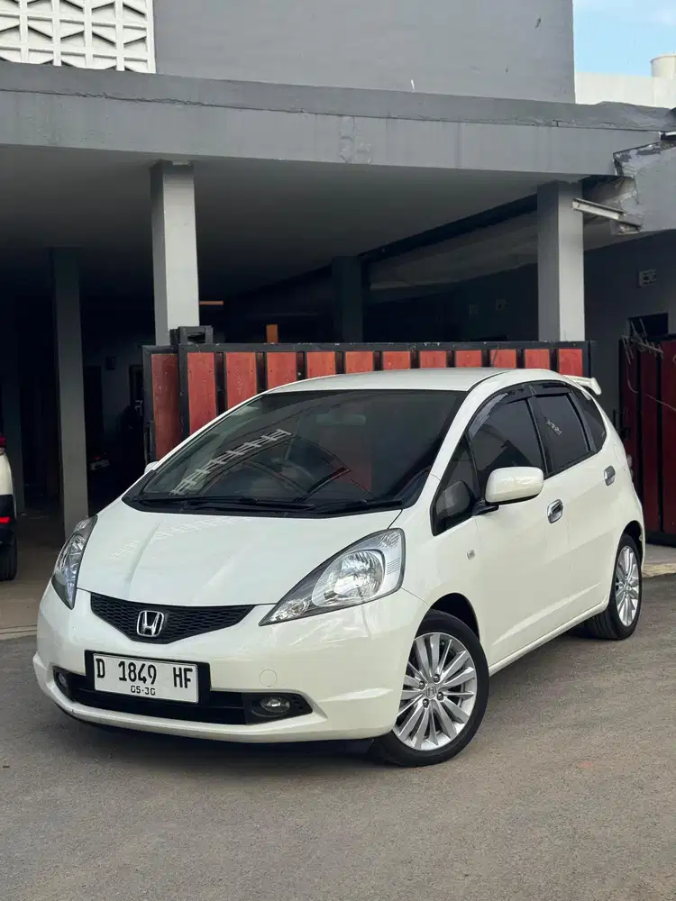 Honda Jazz 2011 Bensin